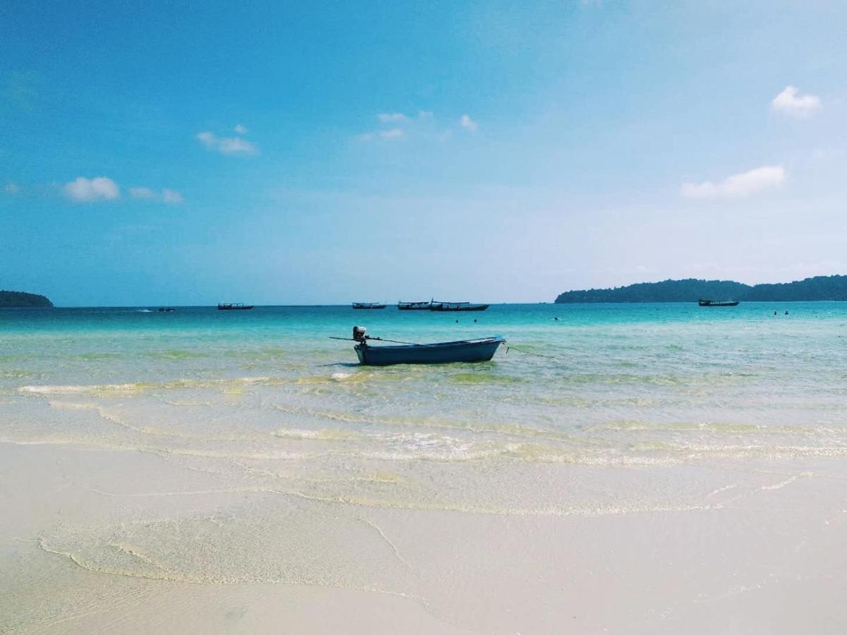 Lucky Sun Saracen Bay Hostel Koh Rong Sanloem Bagian luar foto