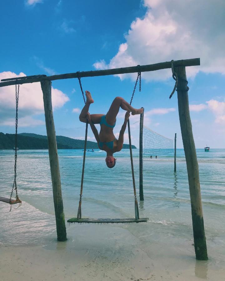 Lucky Sun Saracen Bay Hostel Koh Rong Sanloem Bagian luar foto